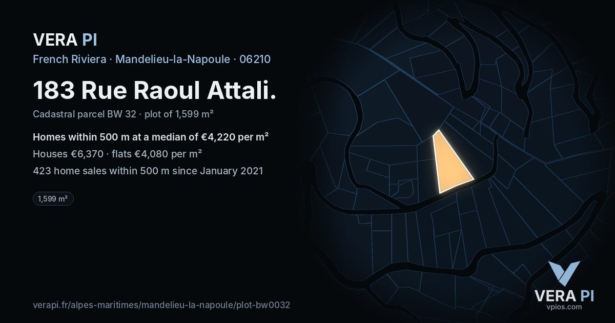 183 Rue Raoul Attali, Mandelieu-la-Napoule at night – the plot lit, the parcels around coloured by the prices near them