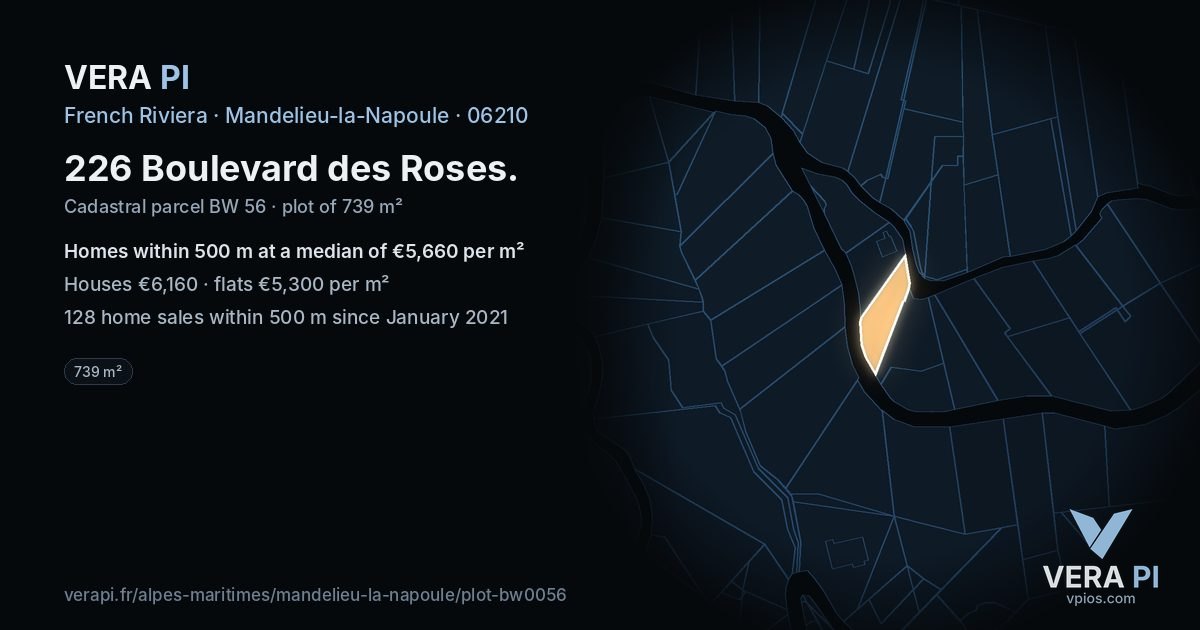 226 Boulevard des Roses, Mandelieu-la-Napoule at night – the plot lit, the parcels around coloured by the prices near them