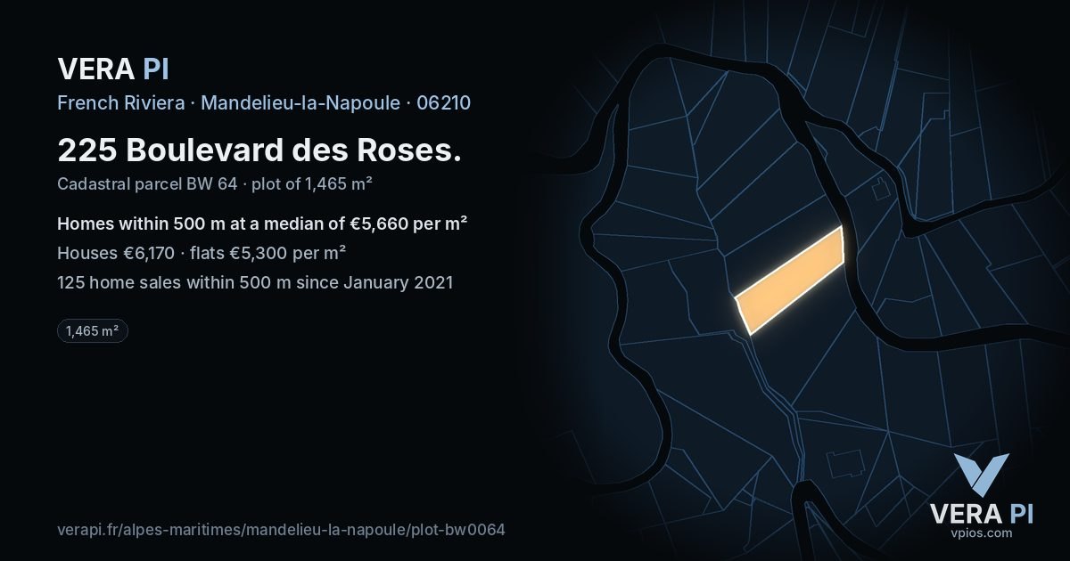 225 Boulevard des Roses, Mandelieu-la-Napoule at night – the plot lit, the parcels around coloured by the prices near them