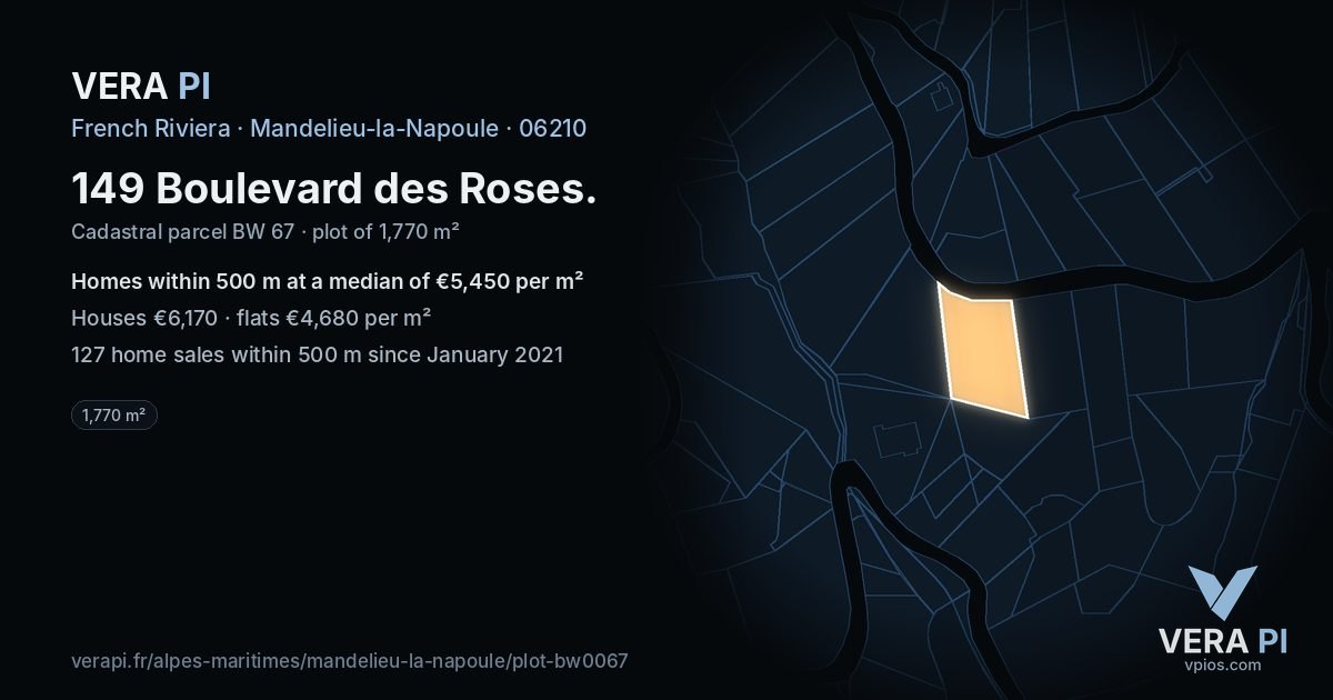 149 Boulevard des Roses, Mandelieu-la-Napoule at night – the plot lit, the parcels around coloured by the prices near them