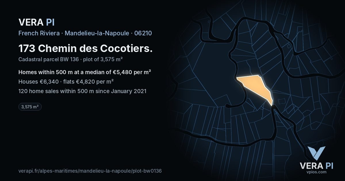 173 Chemin des Cocotiers, Mandelieu-la-Napoule at night – the plot lit, the parcels around coloured by the prices near them