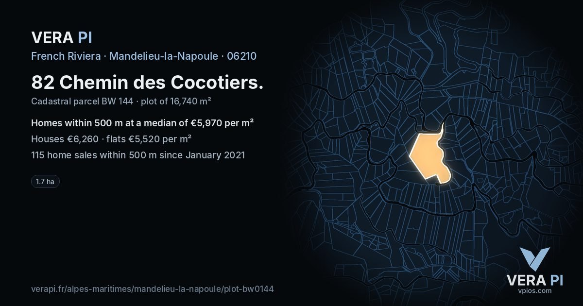 82 Chemin des Cocotiers, Mandelieu-la-Napoule at night – the plot lit, the parcels around coloured by the prices near them