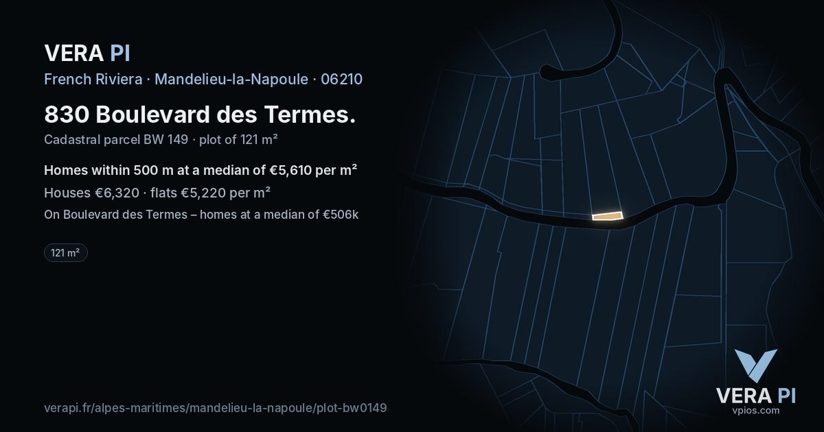 830 Boulevard des Termes, Mandelieu-la-Napoule at night – the plot lit, the parcels around coloured by the prices near them