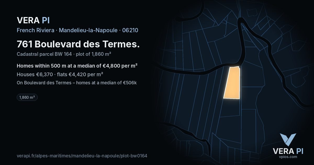 761 Boulevard des Termes, Mandelieu-la-Napoule at night – the plot lit, the parcels around coloured by the prices near them