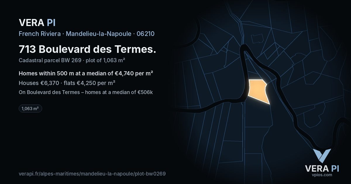 713 Boulevard des Termes, Mandelieu-la-Napoule at night – the plot lit, the parcels around coloured by the prices near them