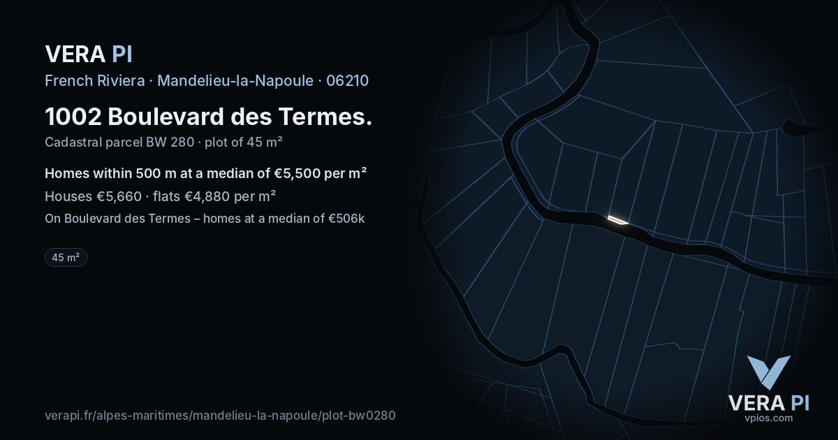 1002 Boulevard des Termes, Mandelieu-la-Napoule at night – the plot lit, the parcels around coloured by the prices near them