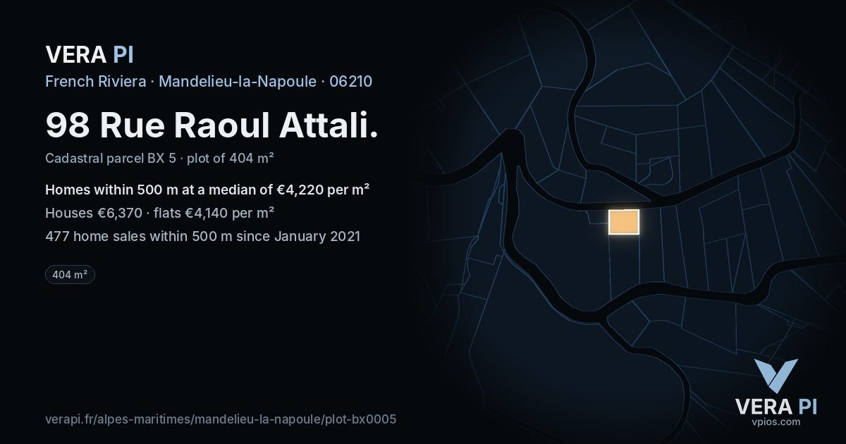 98 Rue Raoul Attali, Mandelieu-la-Napoule at night – the plot lit, the parcels around coloured by the prices near them