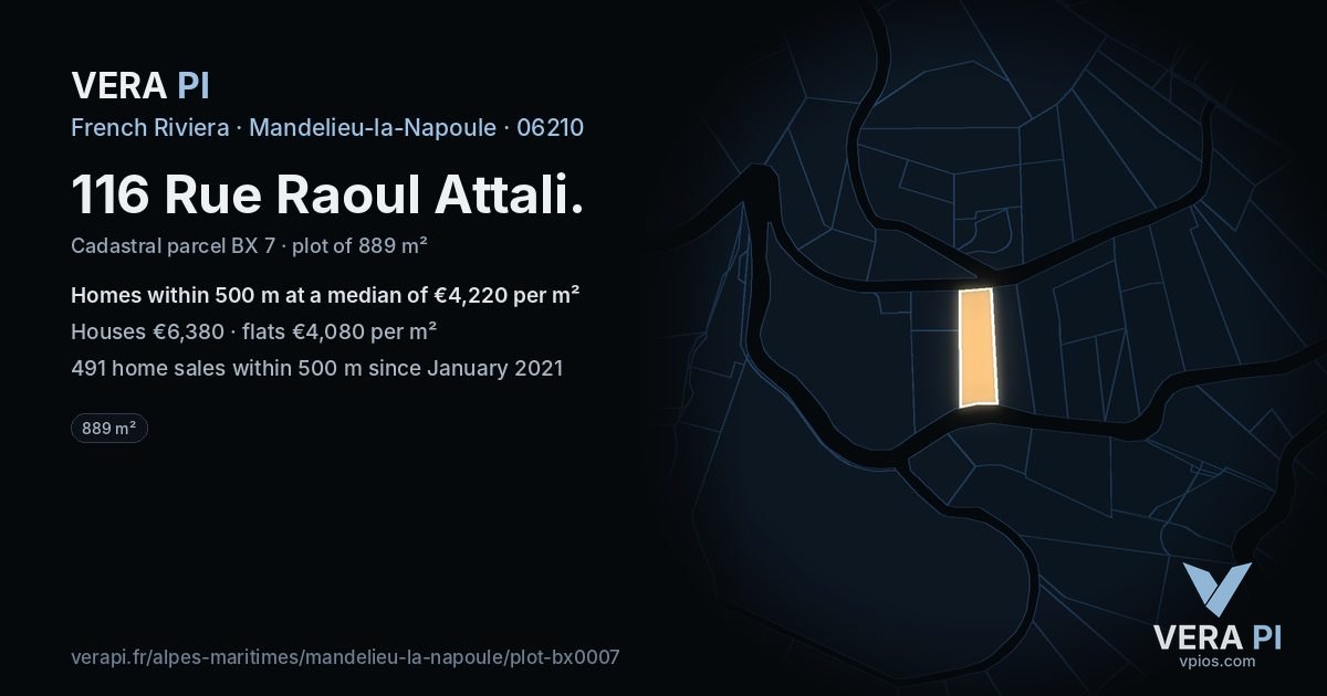 116 Rue Raoul Attali, Mandelieu-la-Napoule at night – the plot lit, the parcels around coloured by the prices near them