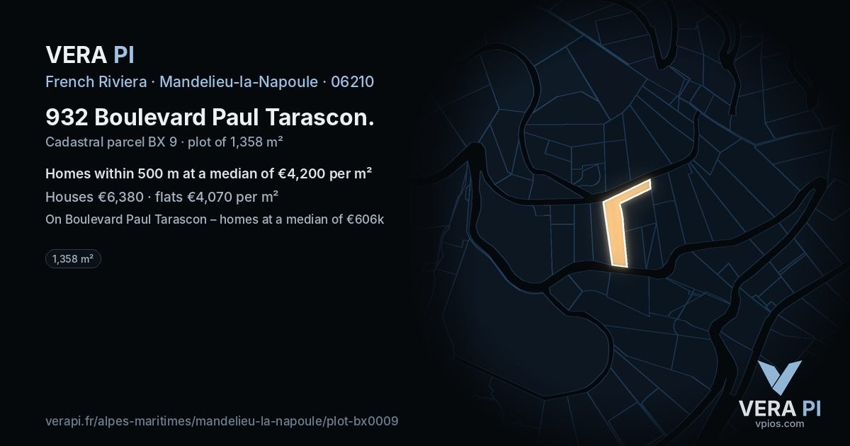 932 Boulevard Paul Tarascon, Mandelieu-la-Napoule at night – the plot lit, the parcels around coloured by the prices near them