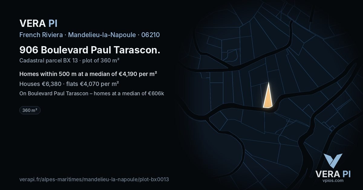 906 Boulevard Paul Tarascon, Mandelieu-la-Napoule at night – the plot lit, the parcels around coloured by the prices near them