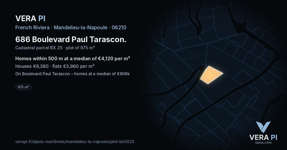 686 Boulevard Paul Tarascon, Mandelieu-la-Napoule at night – the plot lit, the parcels around coloured by the prices near them