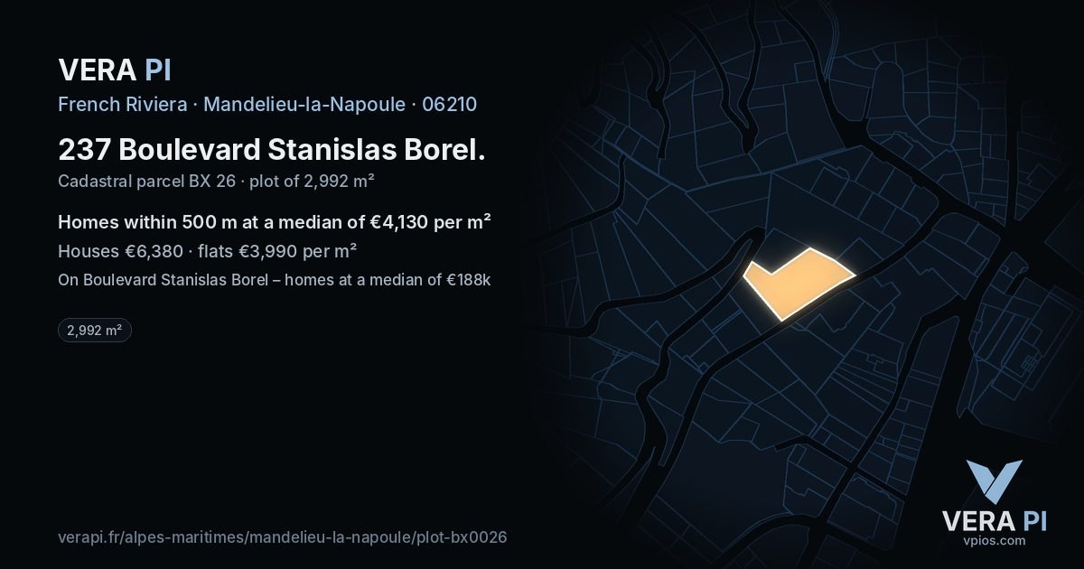 237 Boulevard Stanislas Borel, Mandelieu-la-Napoule at night – the plot lit, the parcels around coloured by the prices near them