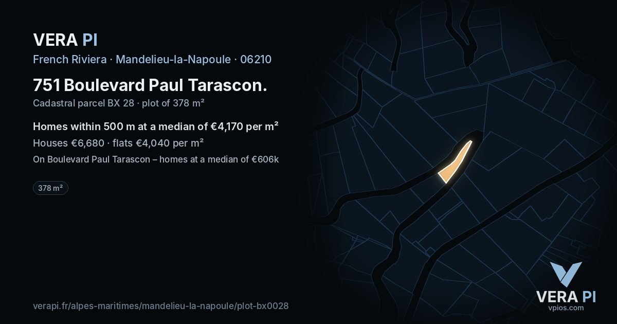 751 Boulevard Paul Tarascon, Mandelieu-la-Napoule at night – the plot lit, the parcels around coloured by the prices near them