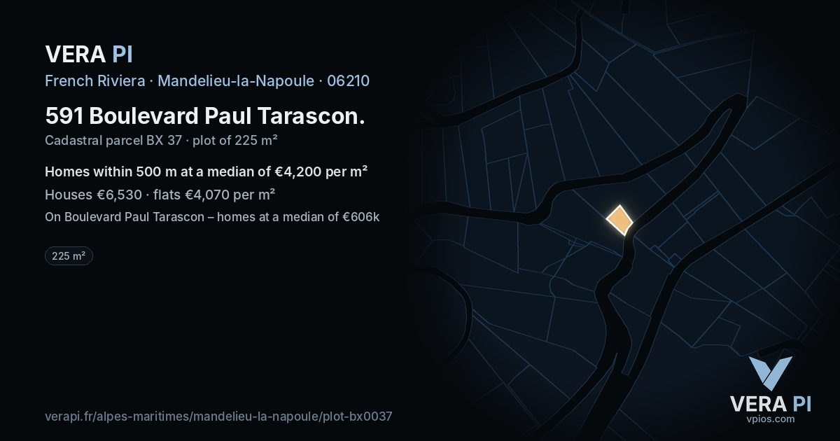 591 Boulevard Paul Tarascon, Mandelieu-la-Napoule at night – the plot lit, the parcels around coloured by the prices near them
