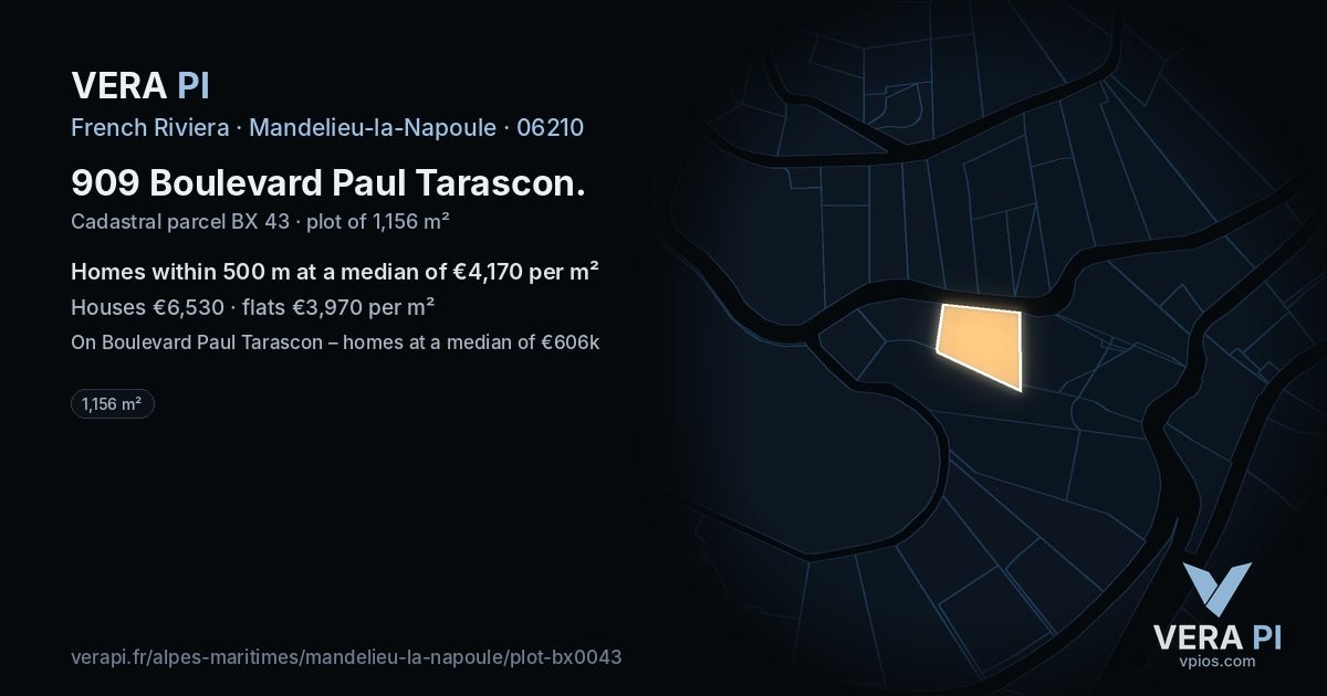 909 Boulevard Paul Tarascon, Mandelieu-la-Napoule at night – the plot lit, the parcels around coloured by the prices near them