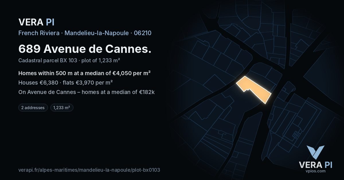 689 Avenue de Cannes, Mandelieu-la-Napoule at night – the plot lit, the parcels around coloured by the prices near them