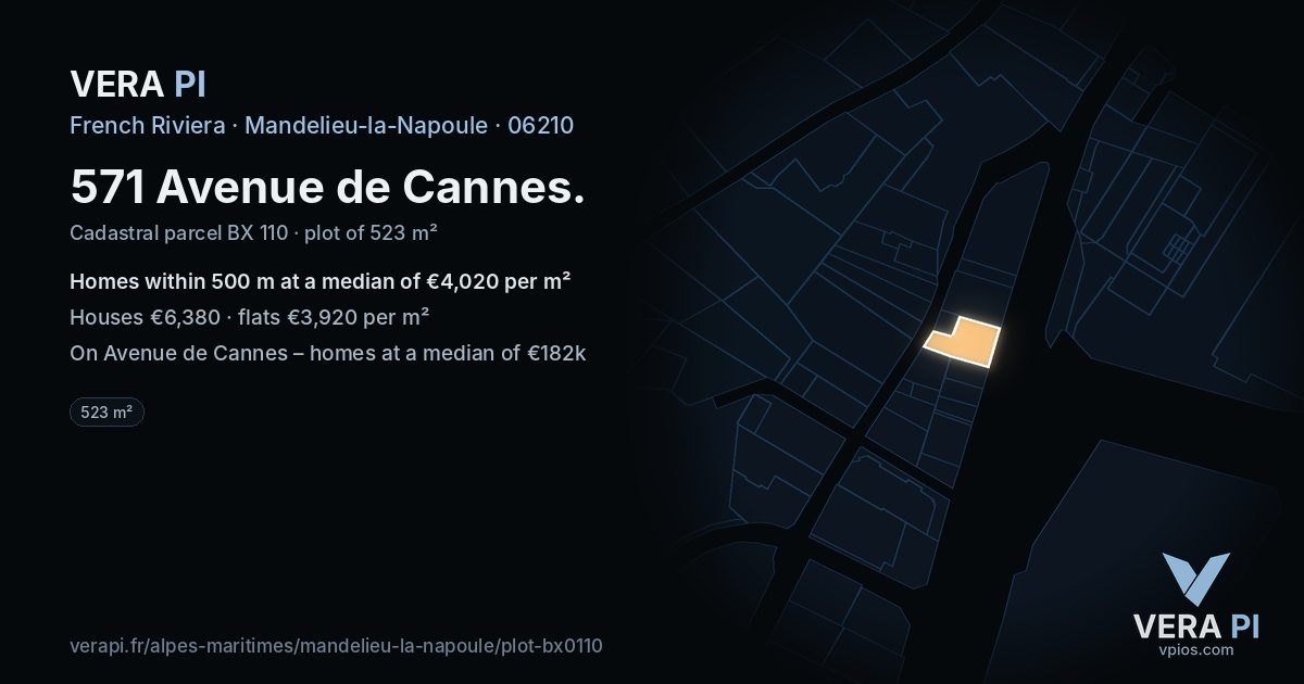 571 Avenue de Cannes, Mandelieu-la-Napoule at night – the plot lit, the parcels around coloured by the prices near them