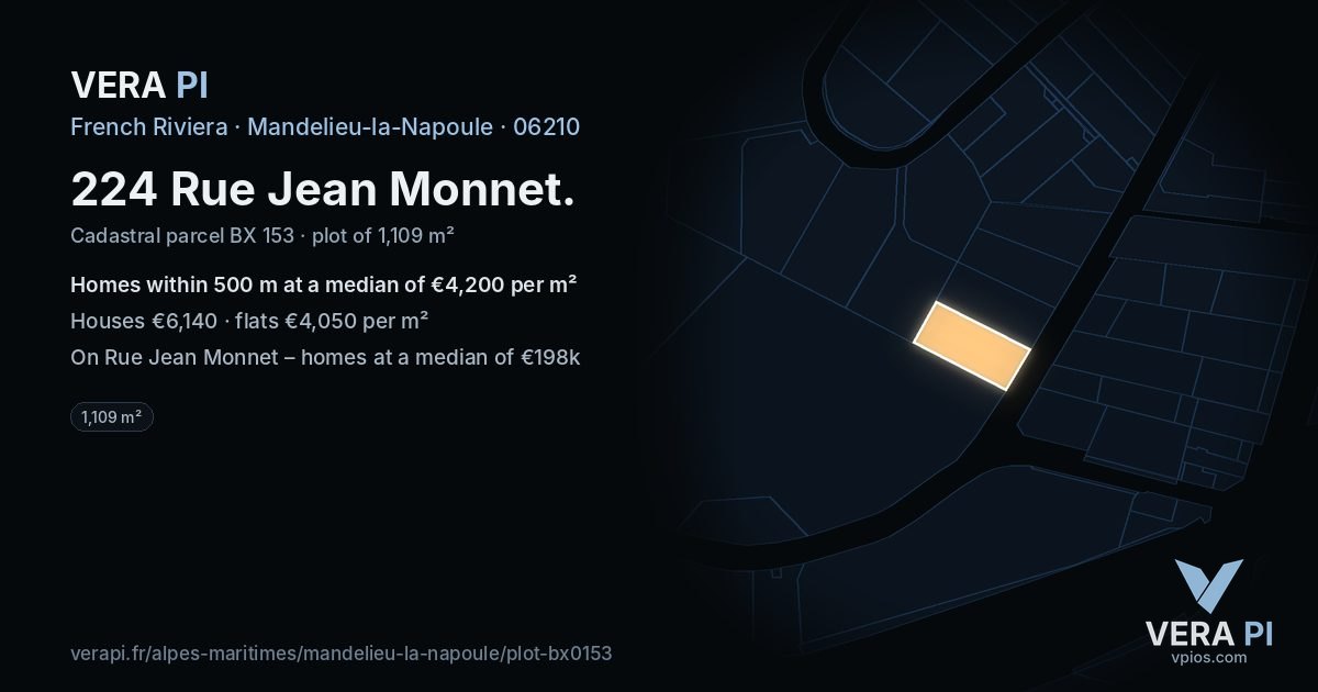 224 Rue Jean Monnet, Mandelieu-la-Napoule at night – the plot lit, the parcels around coloured by the prices near them