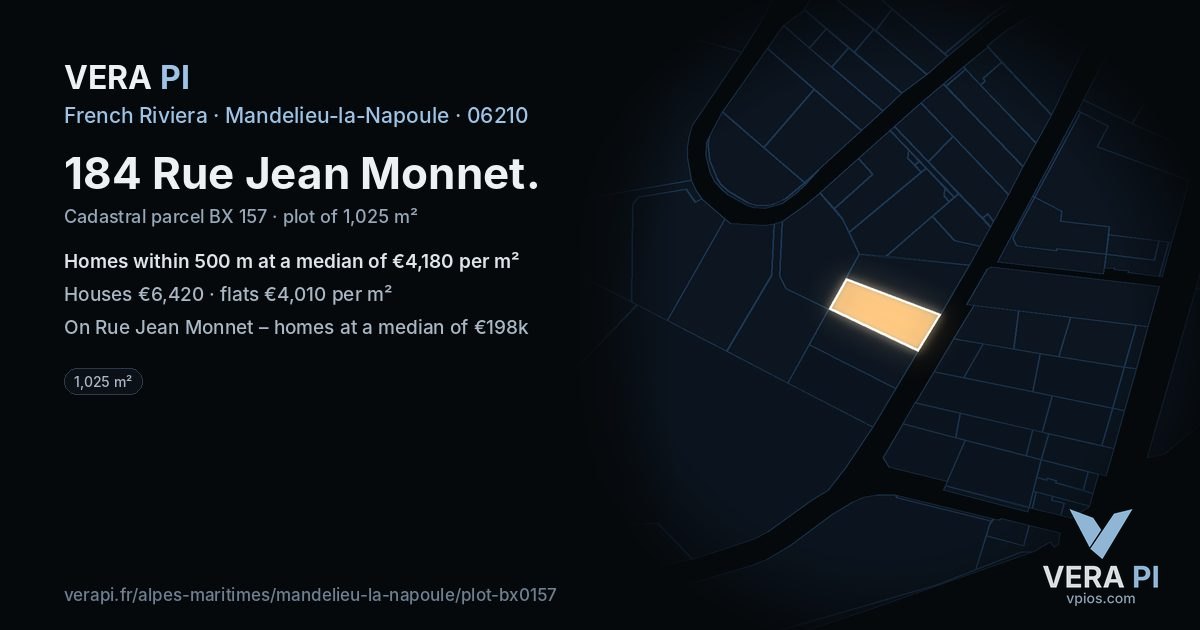 184 Rue Jean Monnet, Mandelieu-la-Napoule at night – the plot lit, the parcels around coloured by the prices near them