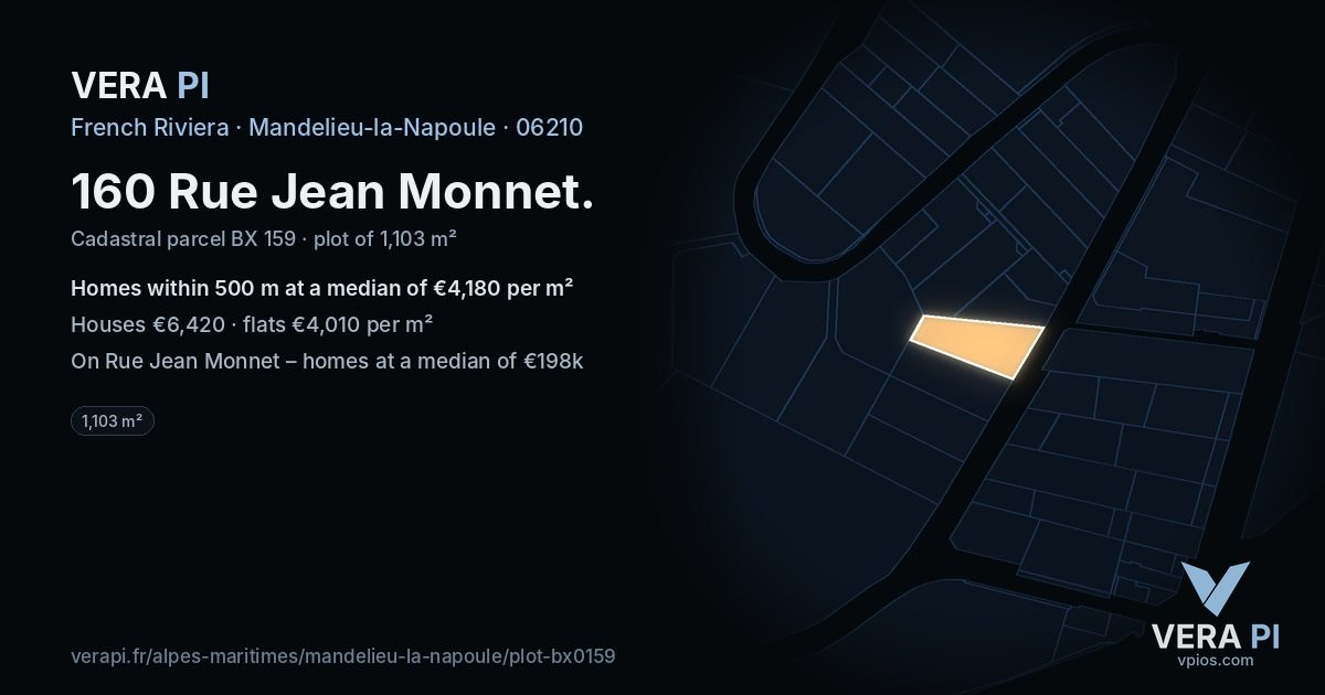160 Rue Jean Monnet, Mandelieu-la-Napoule at night – the plot lit, the parcels around coloured by the prices near them