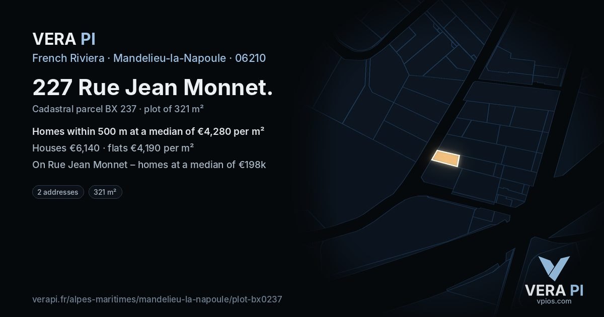 227 Rue Jean Monnet, Mandelieu-la-Napoule at night – the plot lit, the parcels around coloured by the prices near them