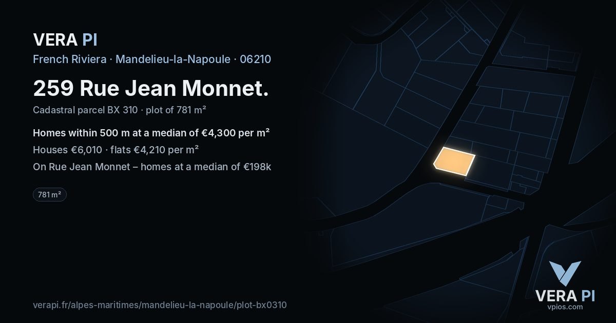 259 Rue Jean Monnet, Mandelieu-la-Napoule at night – the plot lit, the parcels around coloured by the prices near them