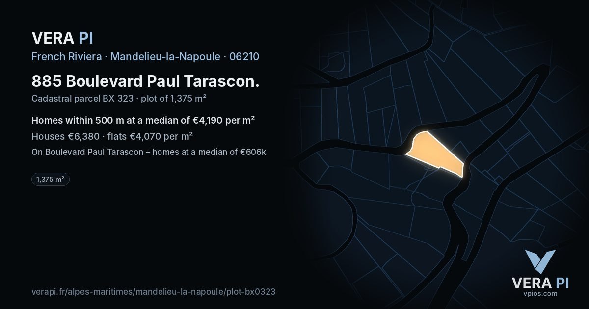 885 Boulevard Paul Tarascon, Mandelieu-la-Napoule at night – the plot lit, the parcels around coloured by the prices near them