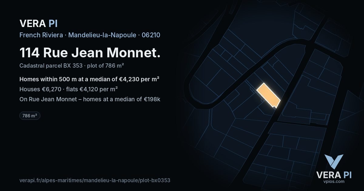 114 Rue Jean Monnet, Mandelieu-la-Napoule at night – the plot lit, the parcels around coloured by the prices near them