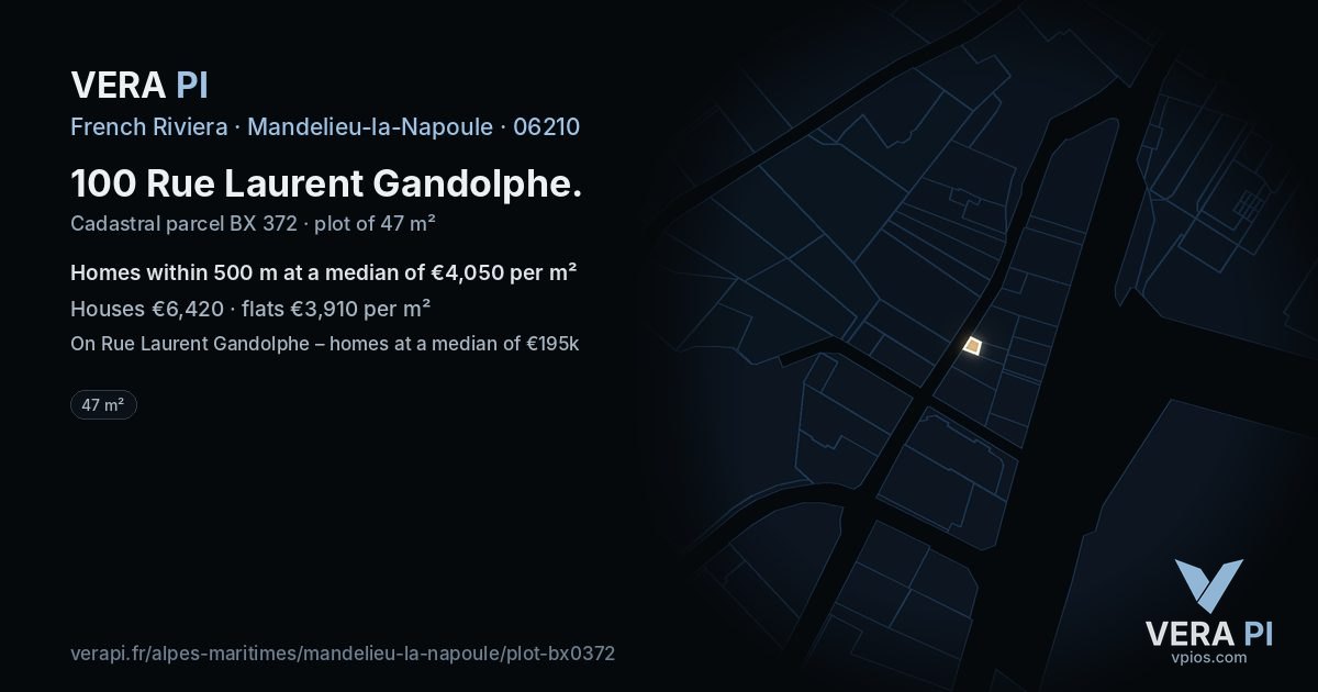100 Rue Laurent Gandolphe, Mandelieu-la-Napoule at night – the plot lit, the parcels around coloured by the prices near them