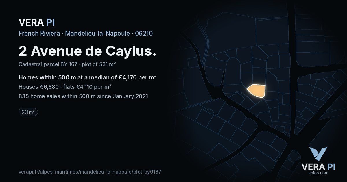 2 Avenue de Caylus, Mandelieu-la-Napoule at night – the plot lit, the parcels around coloured by the prices near them