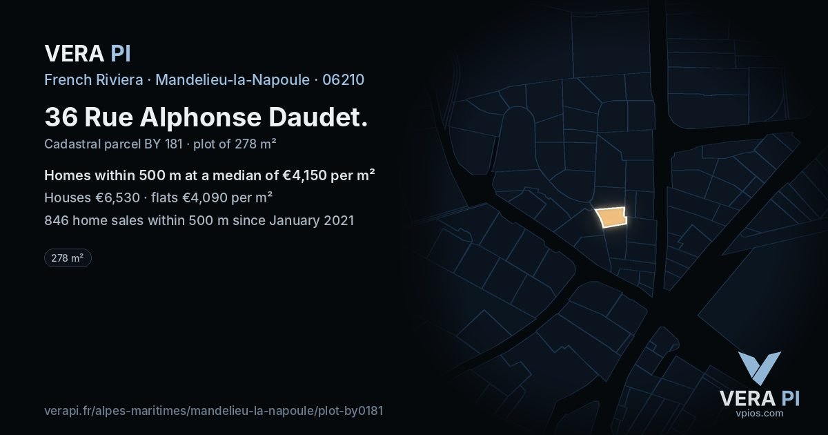 36 Rue Alphonse Daudet, Mandelieu-la-Napoule at night – the plot lit, the parcels around coloured by the prices near them