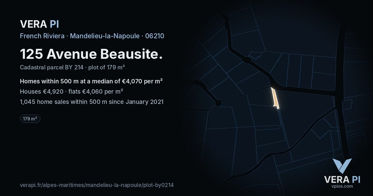 125 Avenue Beausite, Mandelieu-la-Napoule at night – the plot lit, the parcels around coloured by the prices near them