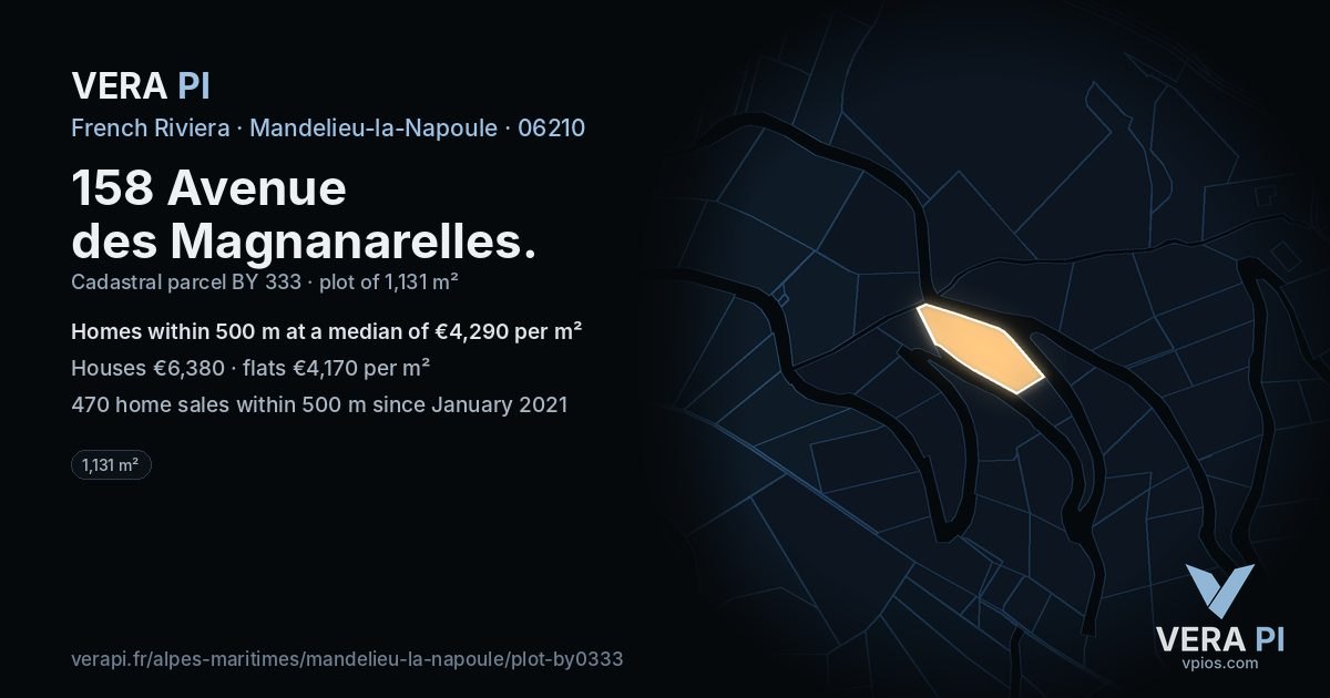 158 Avenue des Magnanarelles, Mandelieu-la-Napoule at night – the plot lit, the parcels around coloured by the prices near them