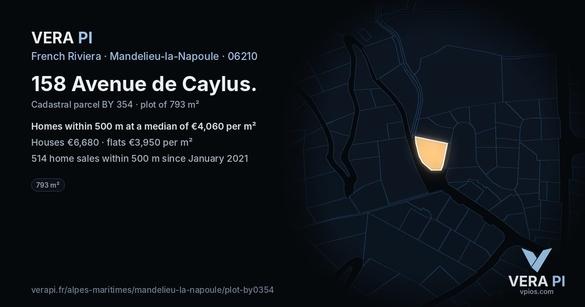 158 Avenue de Caylus, Mandelieu-la-Napoule at night – the plot lit, the parcels around coloured by the prices near them