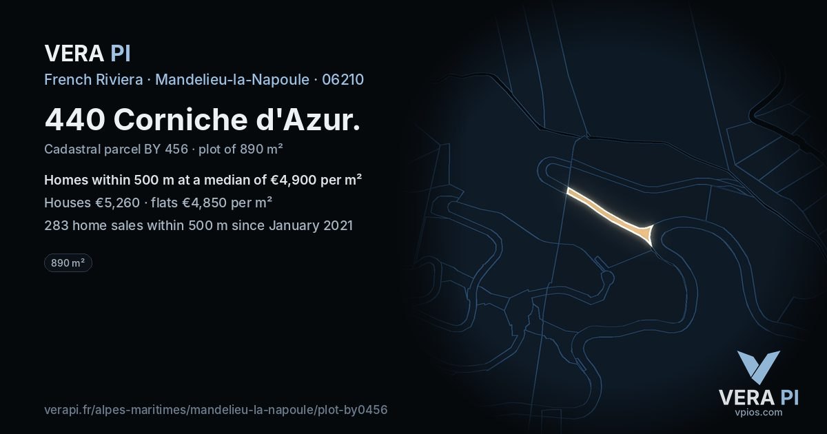 440 Corniche d'Azur, Mandelieu-la-Napoule at night – the plot lit, the parcels around coloured by the prices near them