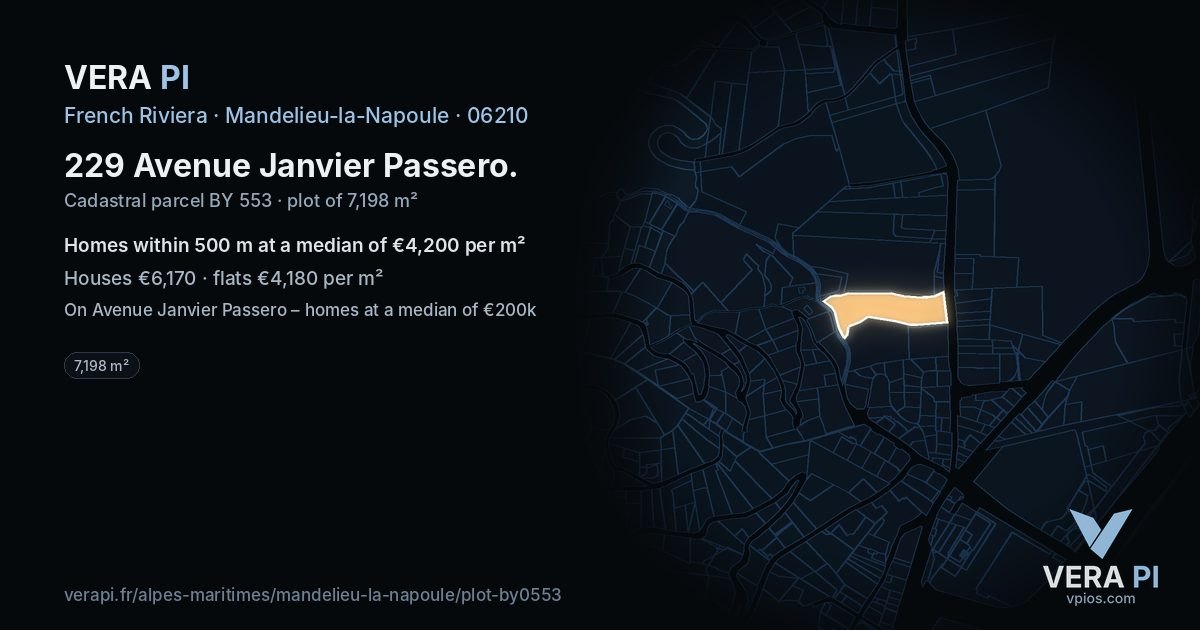 229 Avenue Janvier Passero, Mandelieu-la-Napoule at night – the plot lit, the parcels around coloured by the prices near them