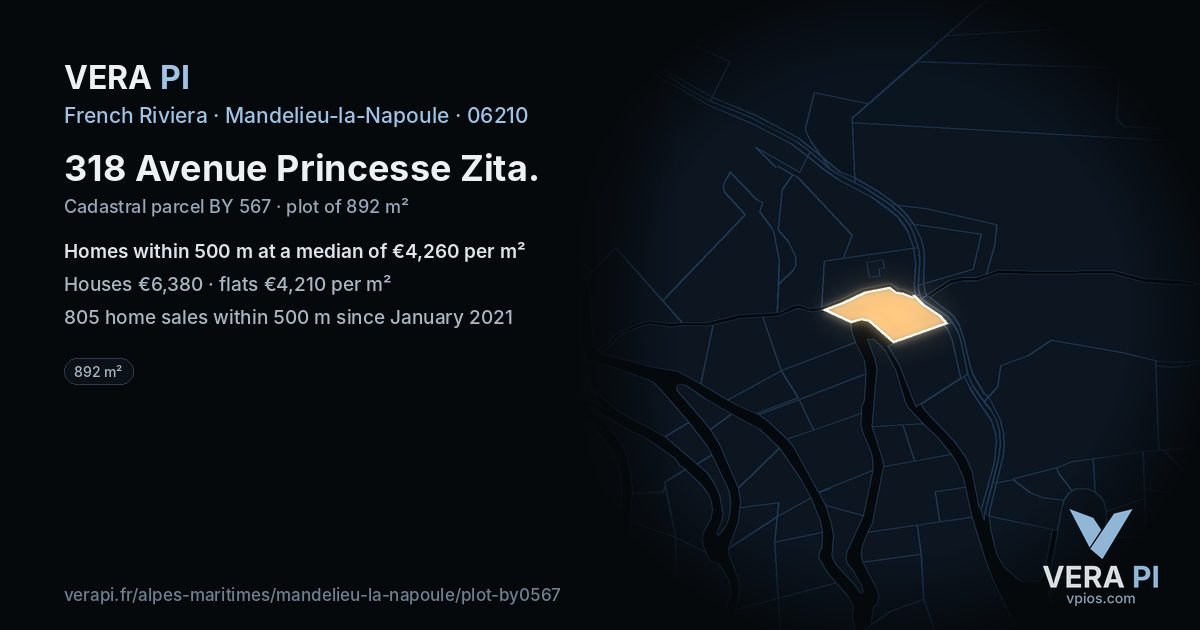 318 Avenue Princesse Zita, Mandelieu-la-Napoule at night – the plot lit, the parcels around coloured by the prices near them