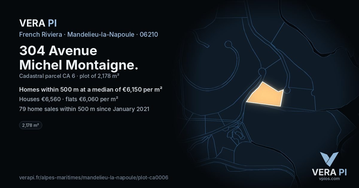 304 Avenue Michel Montaigne, Mandelieu-la-Napoule at night – the plot lit, the parcels around coloured by the prices near them