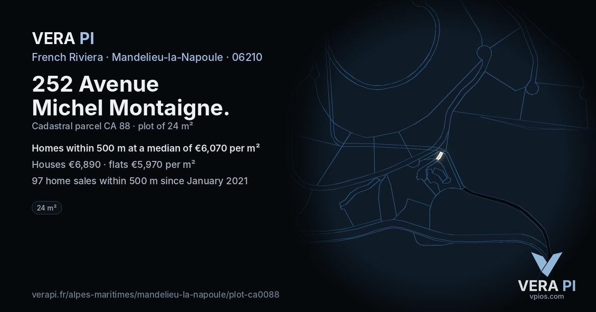 252 Avenue Michel Montaigne, Mandelieu-la-Napoule at night – the plot lit, the parcels around coloured by the prices near them