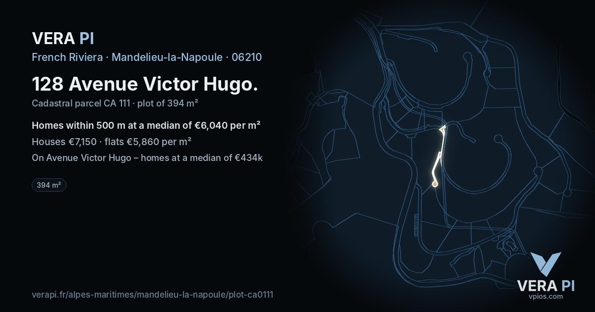 128 Avenue Victor Hugo, Mandelieu-la-Napoule at night – the plot lit, the parcels around coloured by the prices near them
