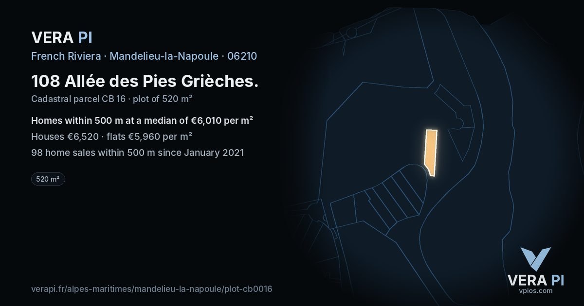 108 Allée des Pies Grièches, Mandelieu-la-Napoule at night – the plot lit, the parcels around coloured by the prices near them
