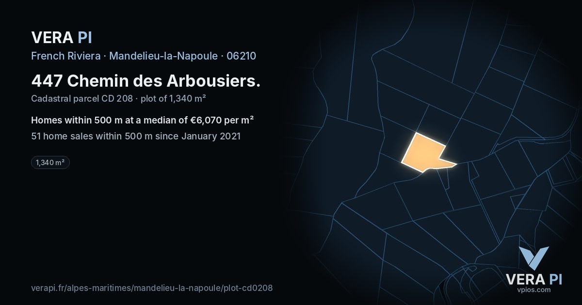447 Chemin des Arbousiers, Mandelieu-la-Napoule at night – the plot lit, the parcels around coloured by the prices near them