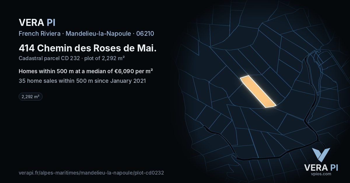 414 Chemin des Roses de Mai, Mandelieu-la-Napoule at night – the plot lit, the parcels around coloured by the prices near them