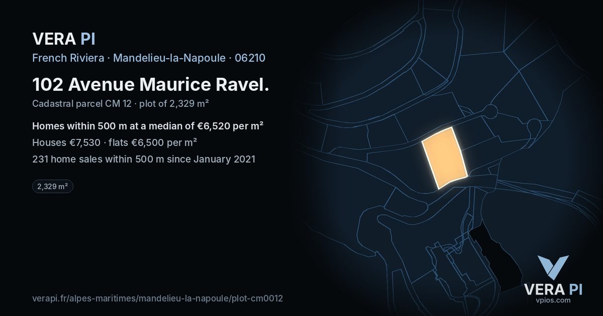 102 Avenue Maurice Ravel, Mandelieu-la-Napoule at night – the plot lit, the parcels around coloured by the prices near them