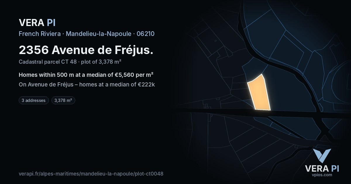 2356 Avenue de Fréjus, Mandelieu-la-Napoule at night – the plot lit, the parcels around coloured by the prices near them