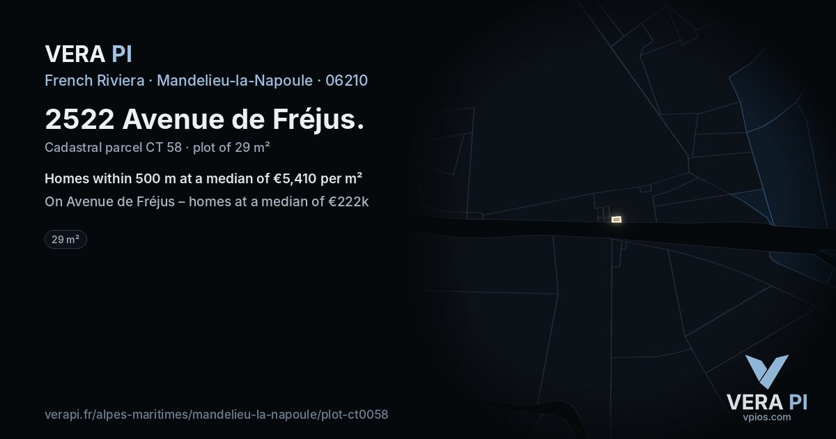 2522 Avenue de Fréjus, Mandelieu-la-Napoule at night – the plot lit, the parcels around coloured by the prices near them