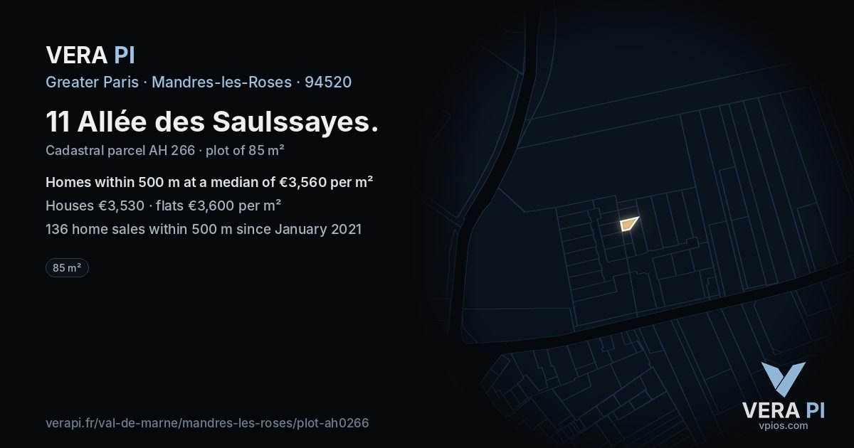 11 Allée des Saulssayes, Mandres-les-Roses at night – the plot lit, the parcels around coloured by the prices near them