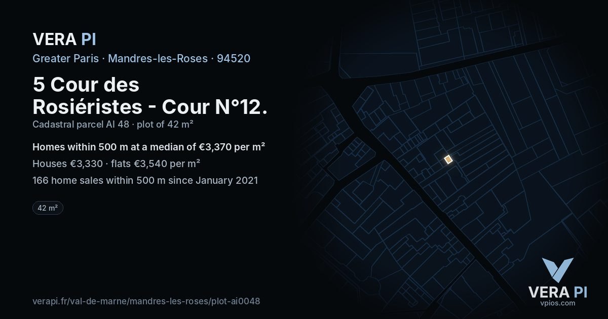5 Cour des Rosiéristes - Cour N°12, Mandres-les-Roses at night – the plot lit, the parcels around coloured by the prices near them