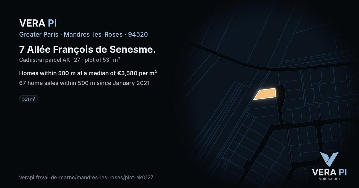 7 Allée François de Senesme, Mandres-les-Roses at night – the plot lit, the parcels around coloured by the prices near them
