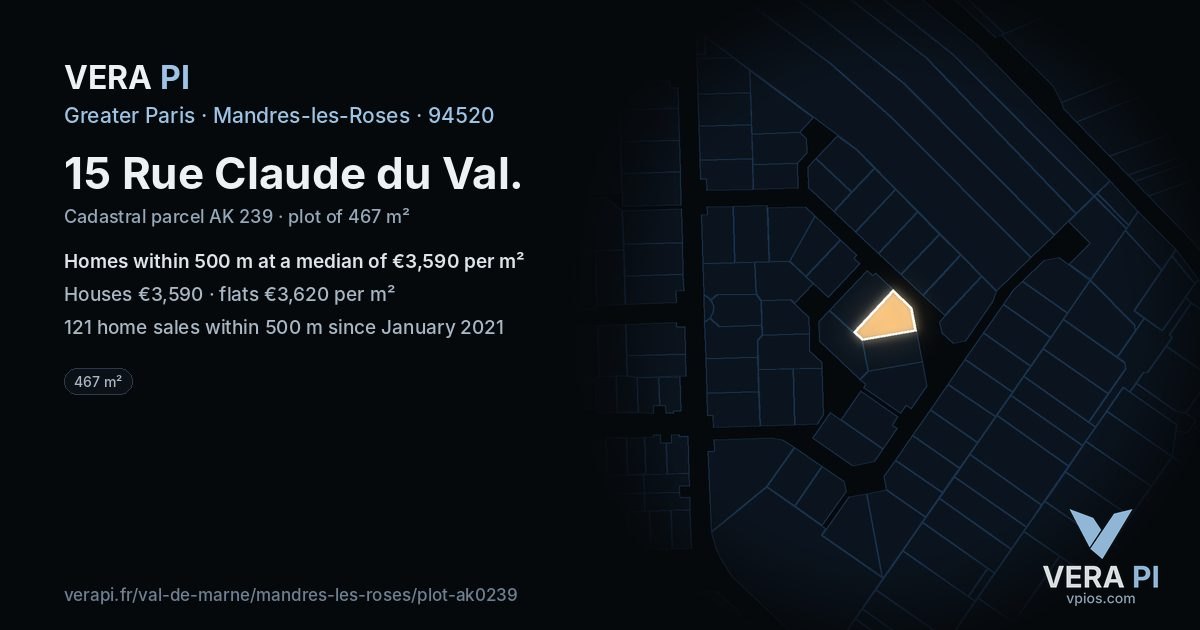 15 Rue Claude du Val, Mandres-les-Roses at night – the plot lit, the parcels around coloured by the prices near them